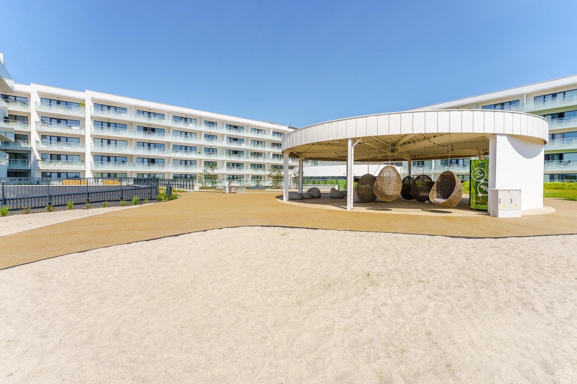 Polanki Aqua Nielimitowany Dostep Do Basenow Parking Free Apartamento Kołobrzeg Exterior foto